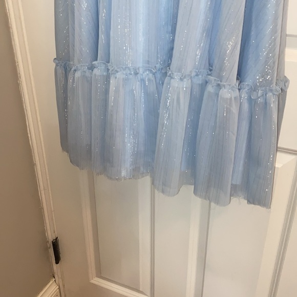 Mac Duggal  Size 4 Ruffle Tiered Metallic Ruched Shoulder Dress - Picture 4 of 14